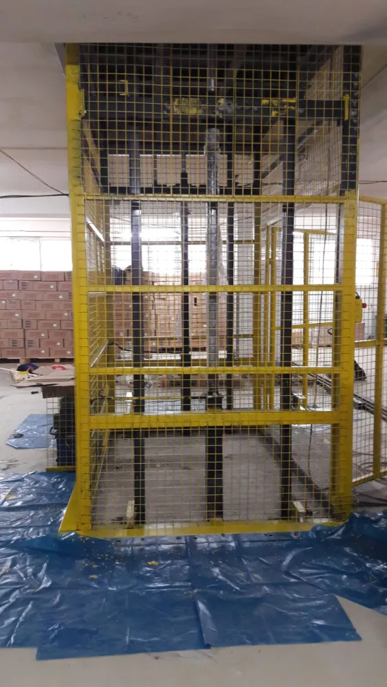 Sultangazi Caraskal Yük Asansörü | Sanayi Tipi Lift İmalatı Proje Görseli 2